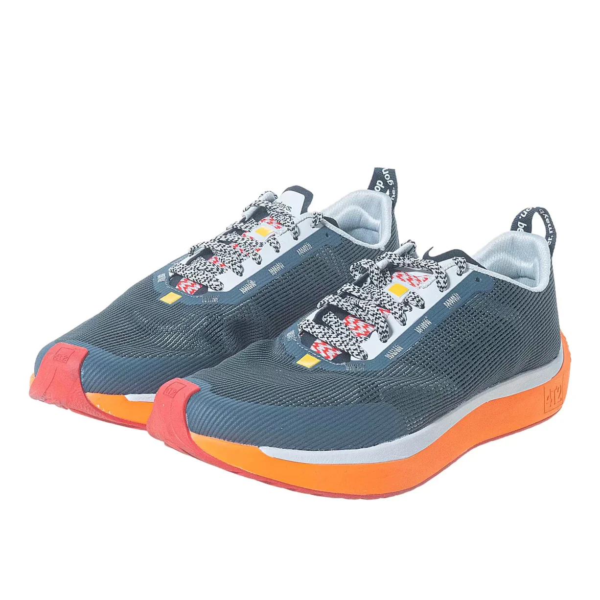 4T2 Weekdays Running Shoe - Men's - Image 2